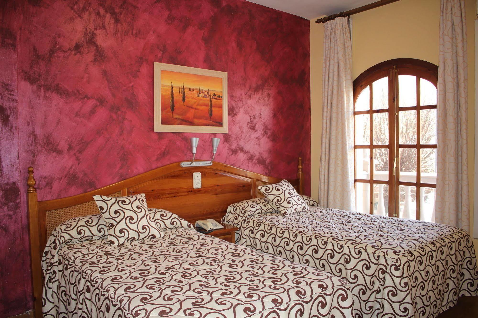 Hotel La Curva Albolote Eksteriør billede